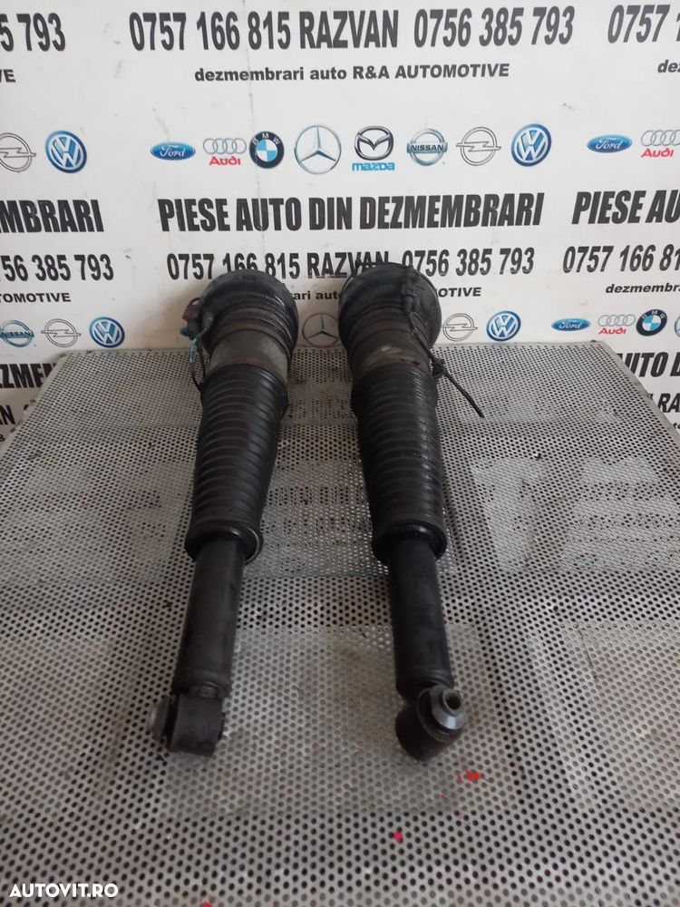 Perne Perna Aer Telescop Pneumatic Stanga Dreapta Spate Originale Audi A8 4H D4 An 2010-2011-2012-2013-2014-2015-2016-2017 94.000 Km Cod 4H0616001M 4H0616002M Dezmembrez Audi A8 4H D4 3.0 Tdi Quattro Motor CDT Cutie MXU Volan Stanga - Dezmembrari Arad - 3