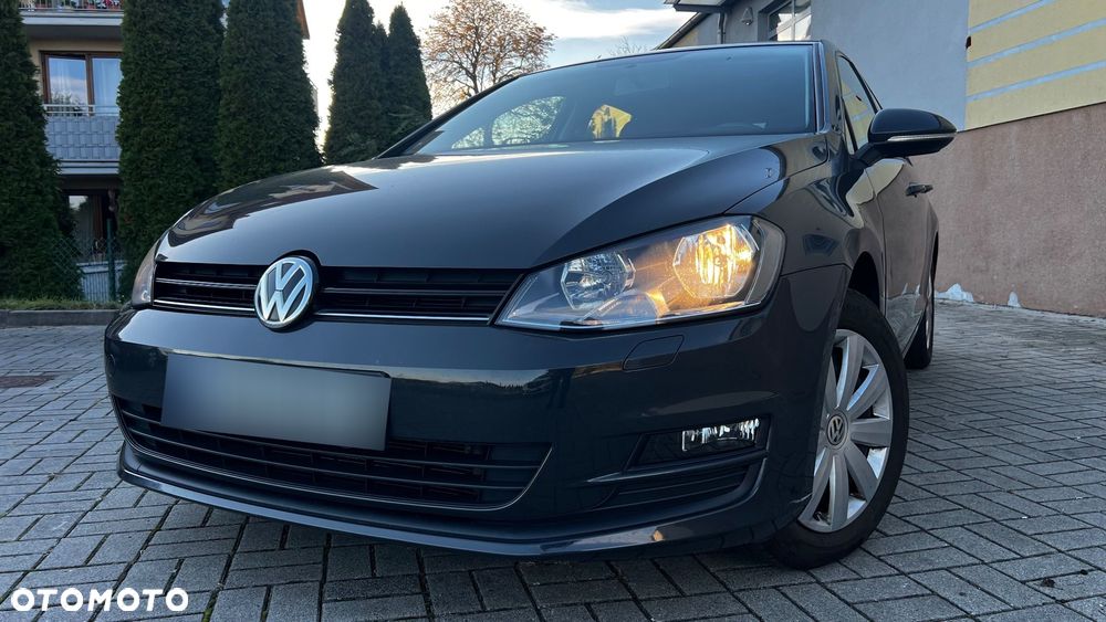 Volkswagen Golf - 2