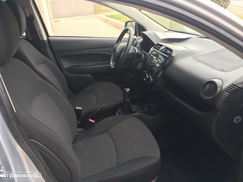 Mitsubishi Space Star - 10