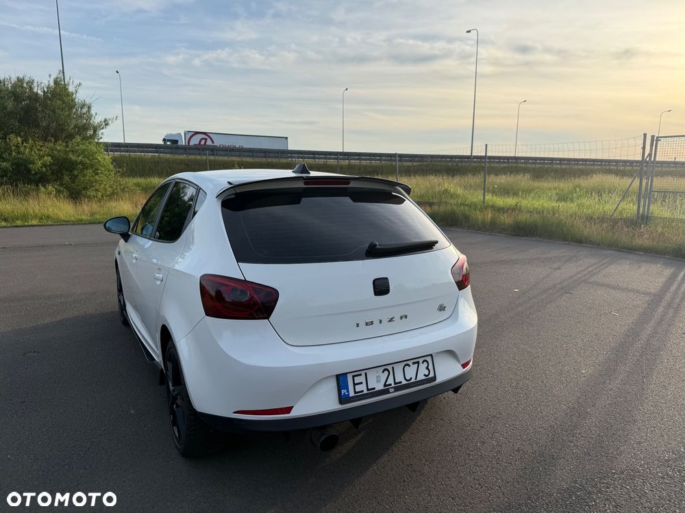 Seat Ibiza 1.4 16V Sport - 4