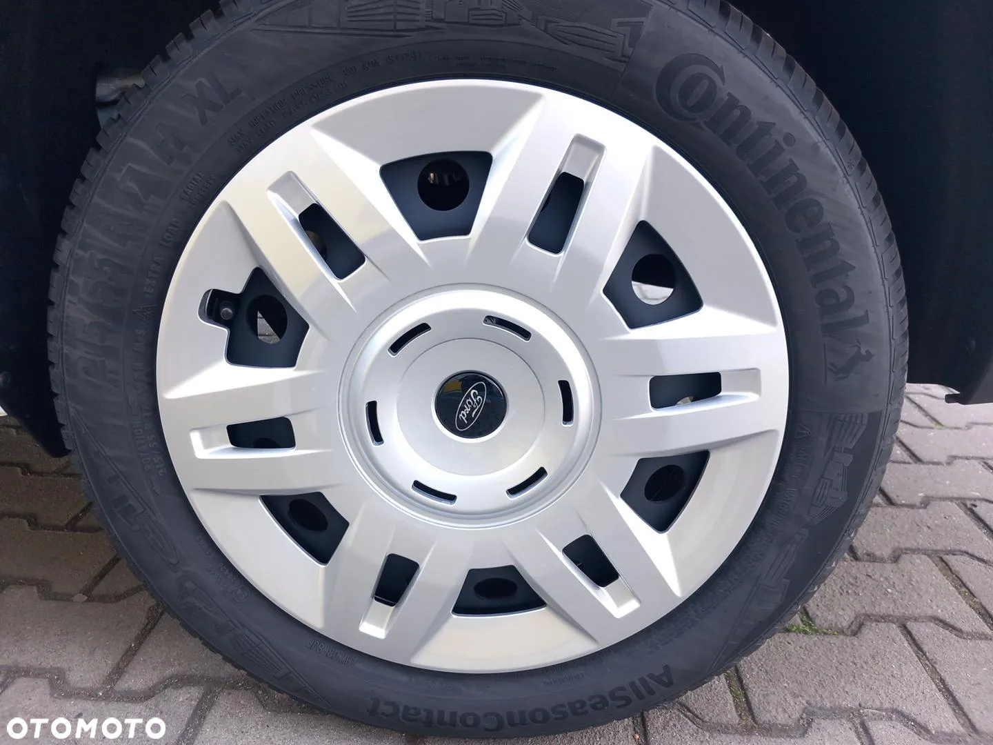Ford Transit Connect - 18