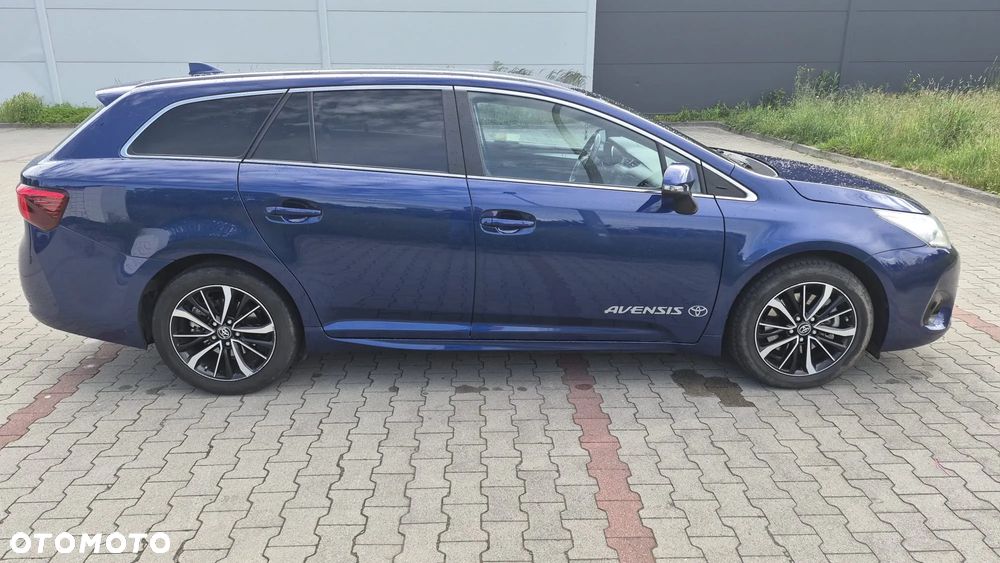 Toyota Avensis 2.0 D-4D Prestige - 2