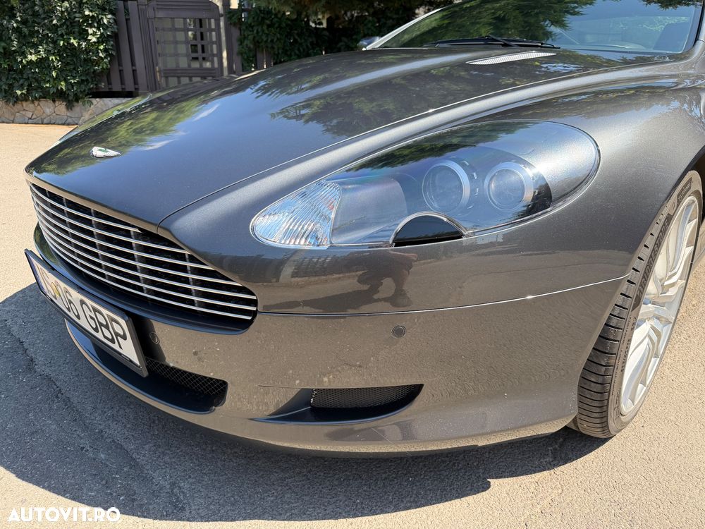 Aston Martin DB9 - 10