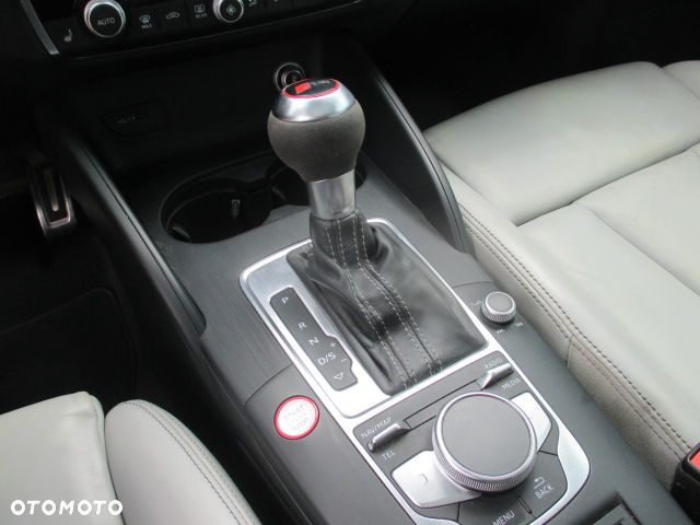 Audi RS3 Sportback S tronic - 13