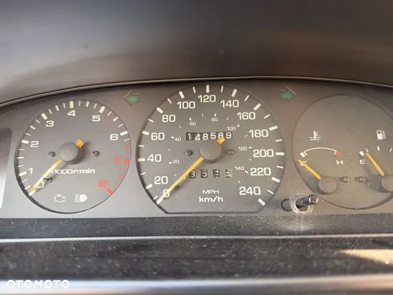 Mazda 626 2.0 - 7