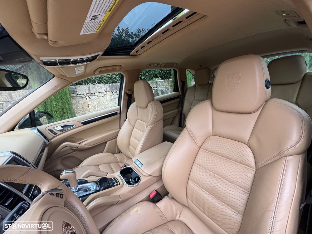 Porsche Cayenne S - 19