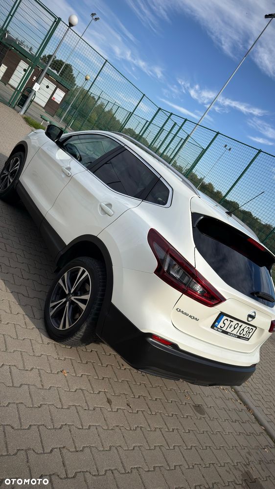 Nissan Qashqai 1.5 dCi N-Connecta - 13