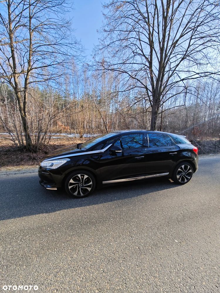 Citroën DS5 2.0 HDi SoChic - 12