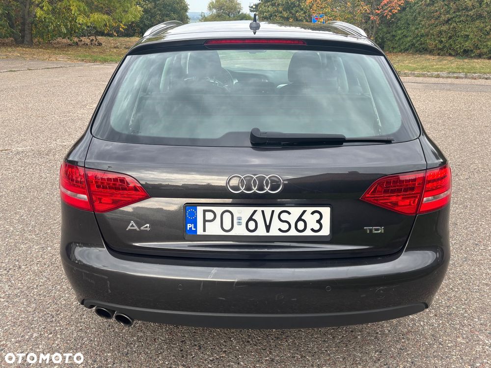 Audi A4 2011 photo 4