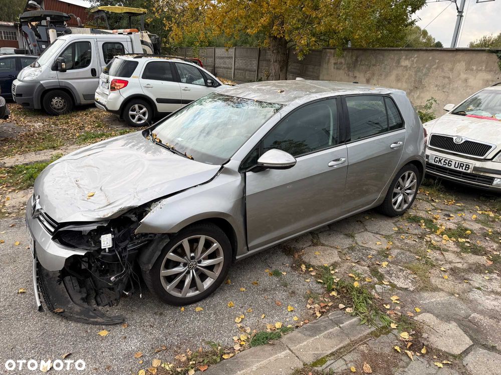 Volkswagen Golf - 2