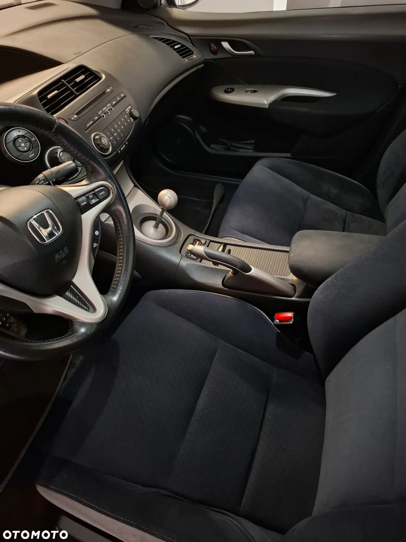 Honda Civic 1.8 Executive - 19