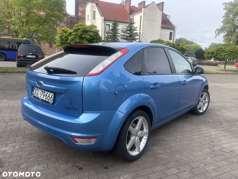 Ford Focus 1.6 16V Style - 9
