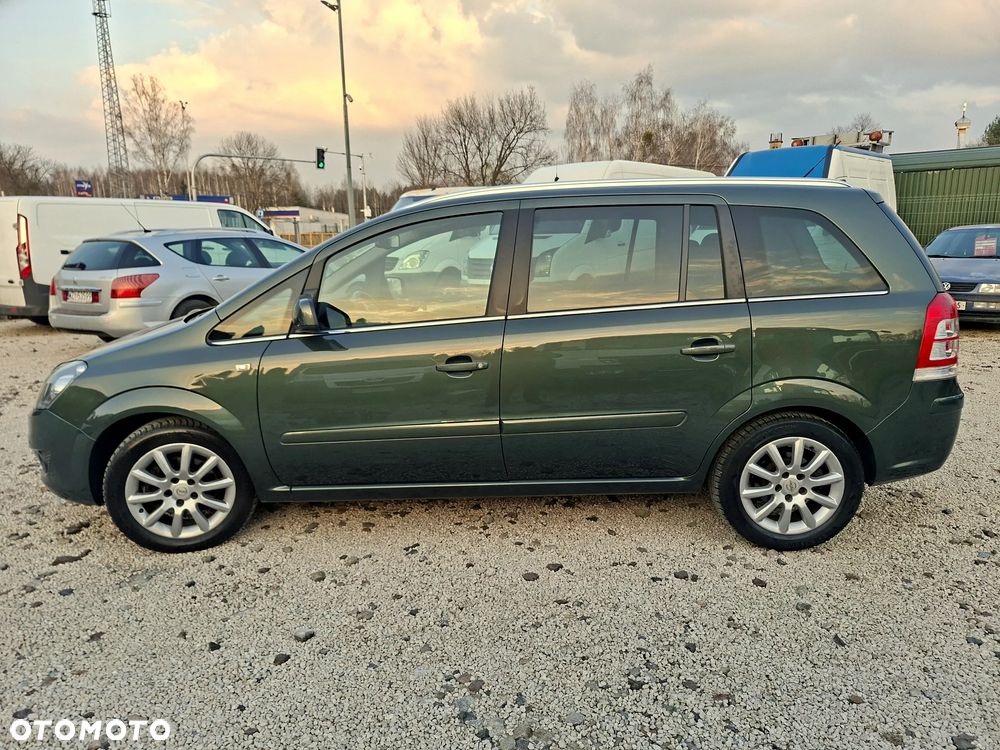 Opel Zafira 1.8 Family Plus - 10