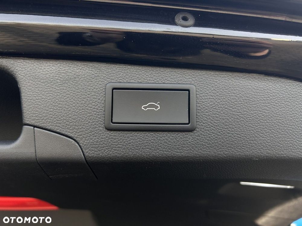 Skoda Superb 2.0 TDI SCR Selection DSG - 37