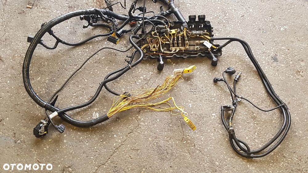 WIĄZKA INSTALACJA SILNIKA MAN TGL D0834 180 220 KM EURO 6 85254236069 , 85254236043 - 4