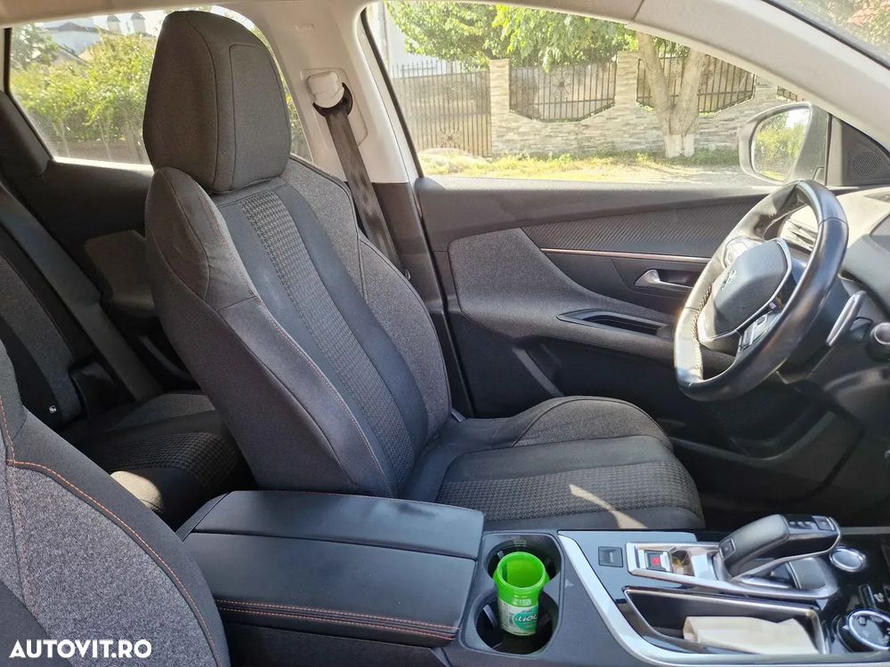 Peugeot 3008 1.2 PureTech Turbo S&S EAT6 Active - 6