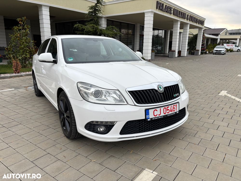 Skoda Octavia 2.0 TDI DPF DSG RS - 16
