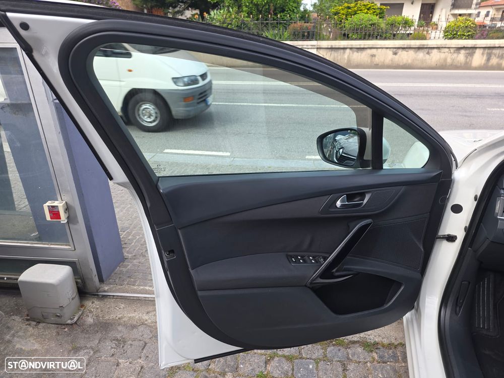 Peugeot 508 SW 1.6 e-HDi Allure 2-Tronic - 18