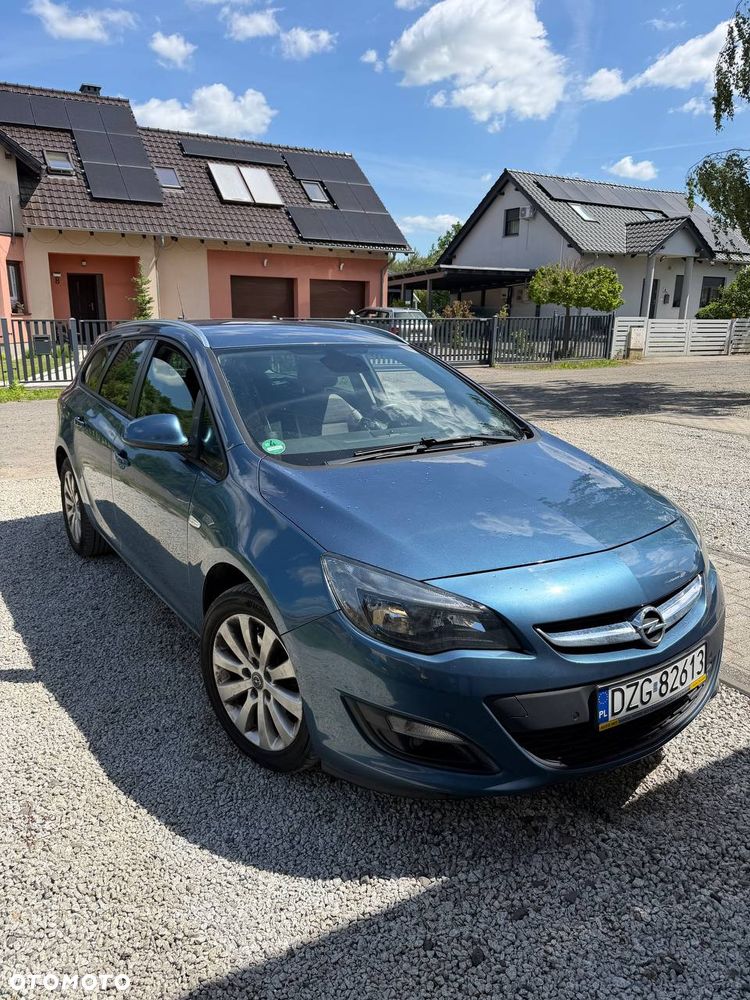 Opel Astra 1.6 CDTI Essentia - 1