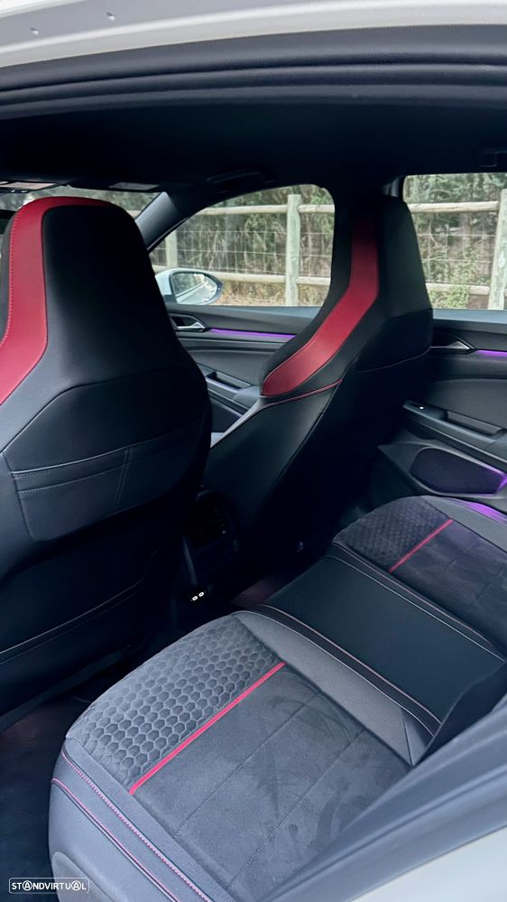 VW Golf 2.0 TSI GTI Clubsport DSG - 12