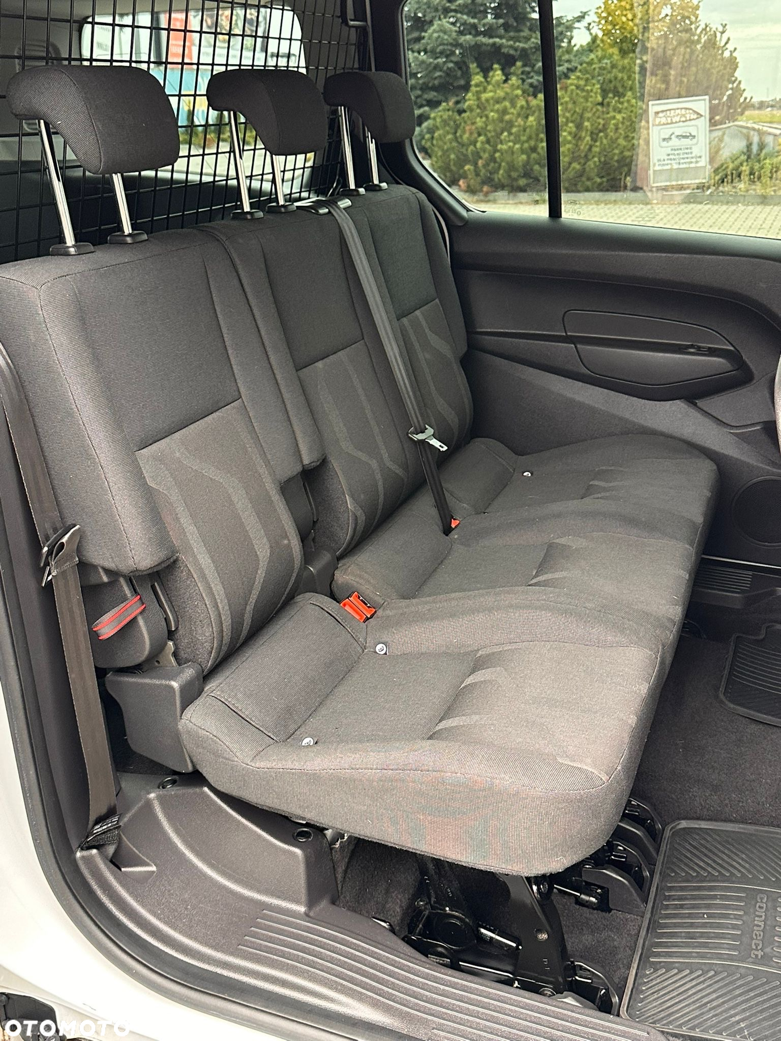 Ford Tourneo Connect Grand - 10
