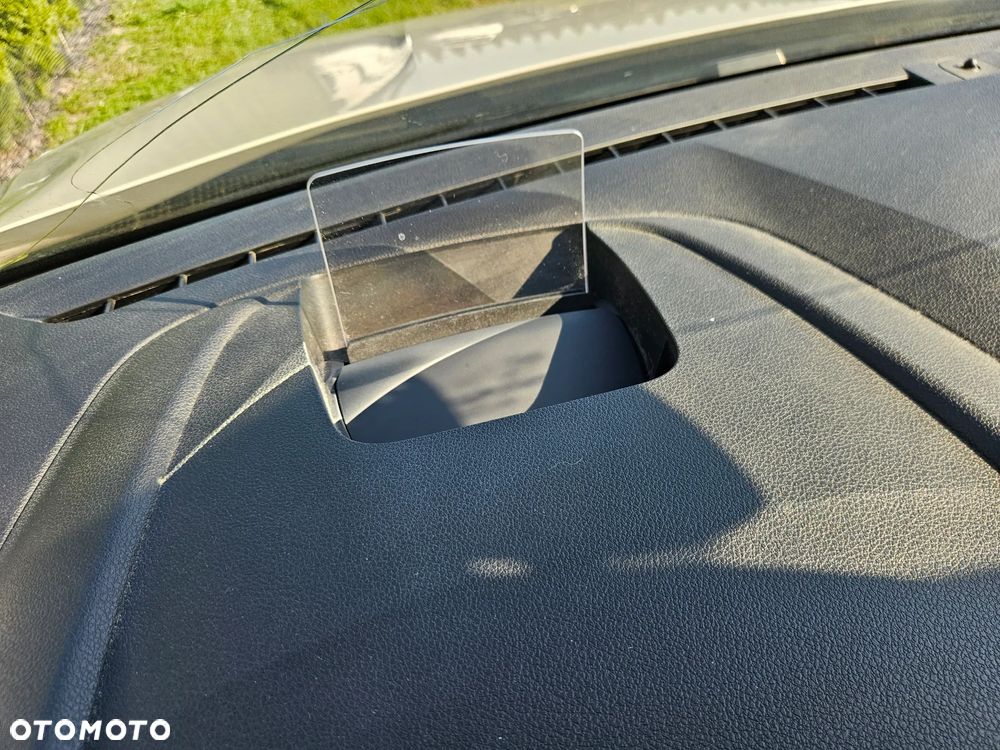 Citroën Berlingo XL 1.2 PureTech Live Pack S&S (7-os.) - 12