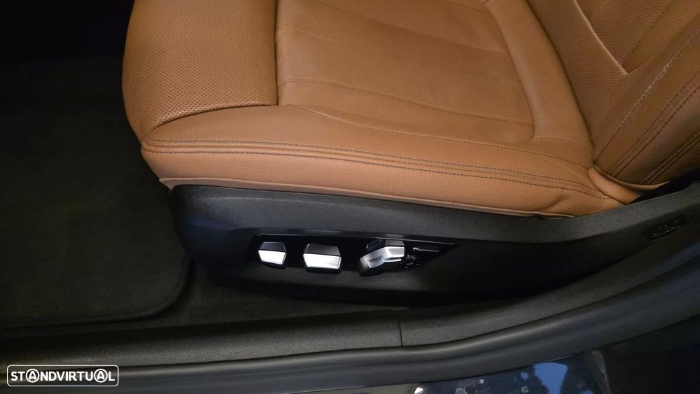 BMW 530 e iPerformance Line Luxury - 39