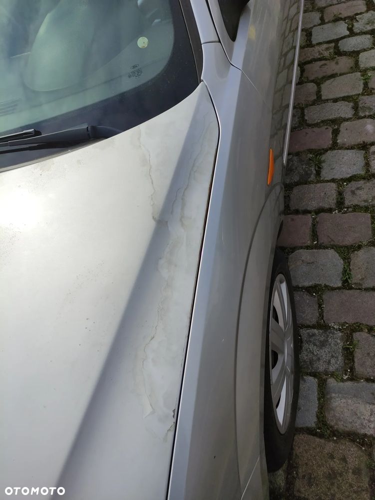 Ford Mondeo 1.8 Ambiente - 2