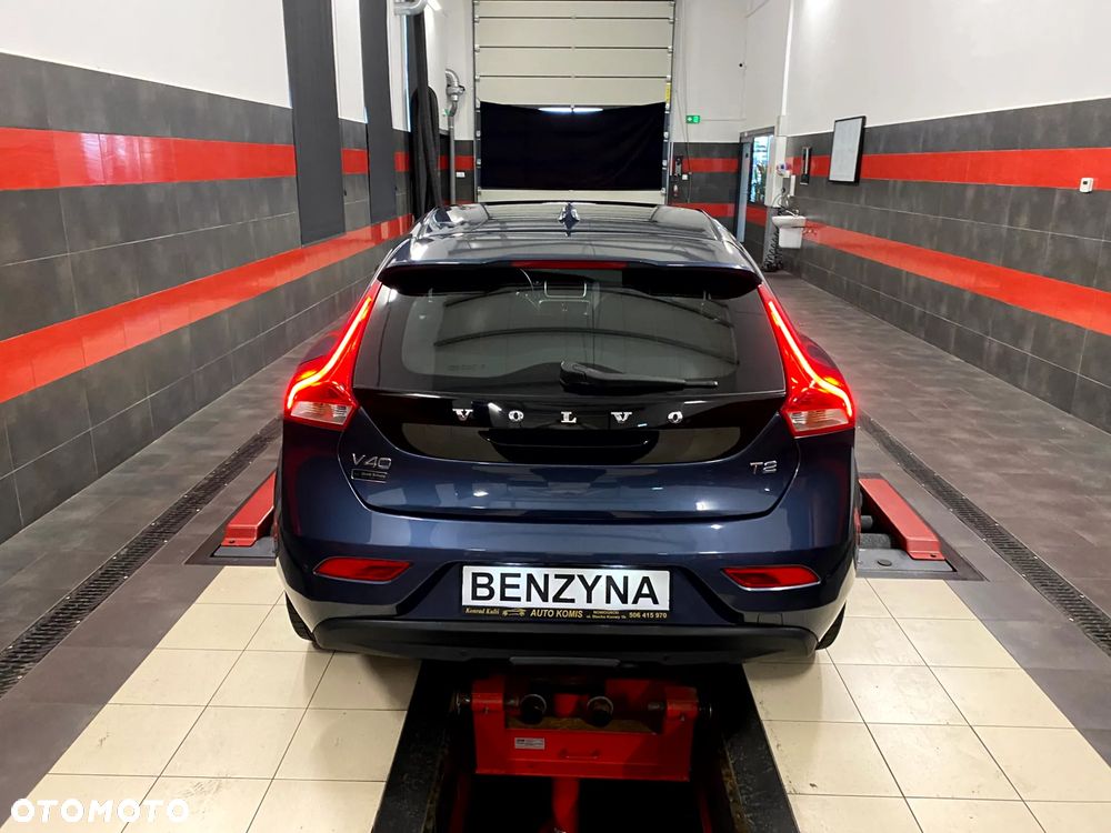 Volvo V40 T2 Drive-E Momentum - 11