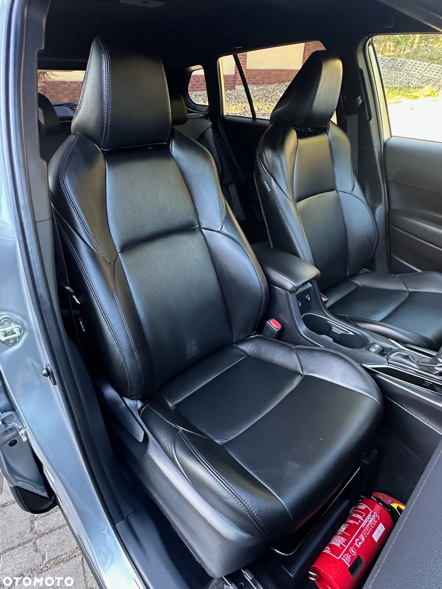 Toyota Corolla Cross ver-2-0-hybrid-executive-awd - 38