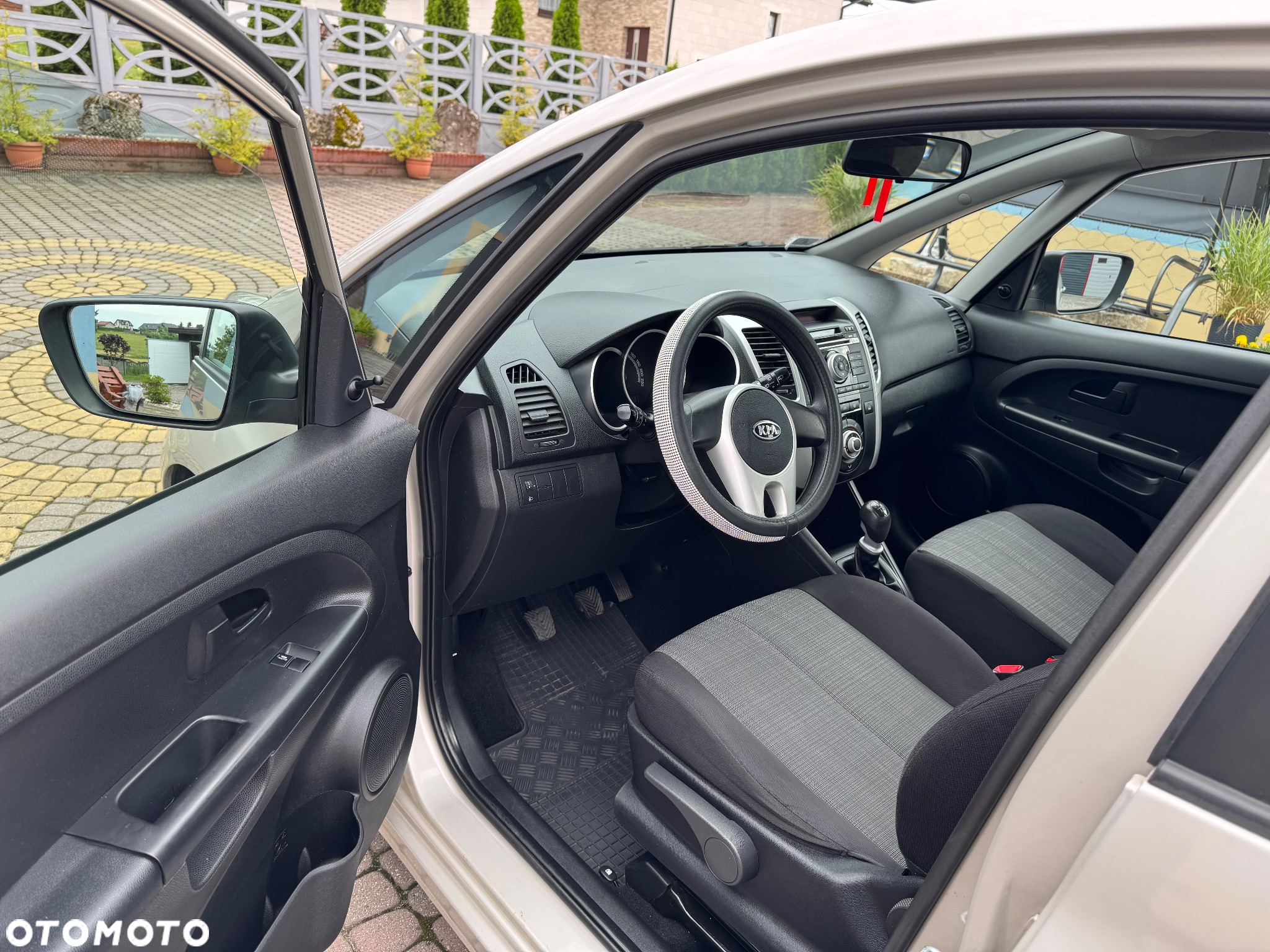 Kia Venga - 18