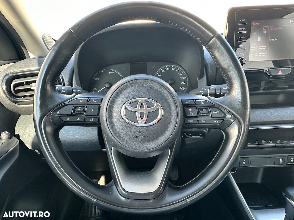 Toyota Yaris Hybrid 1.5 VVT-i Business Edition - 14