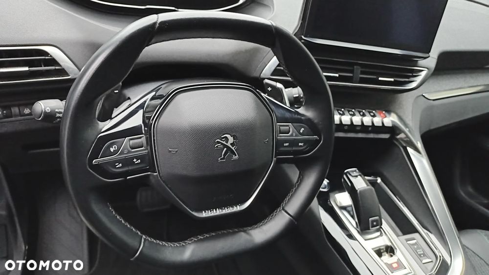 Peugeot 3008 1.2 PureTech Allure Pack S&S EAT8 - 24