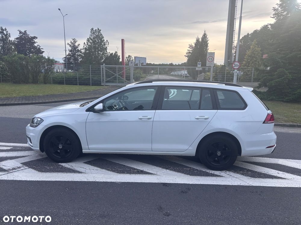 Volkswagen Golf 1.6 TDI BMT Comfortline - 3