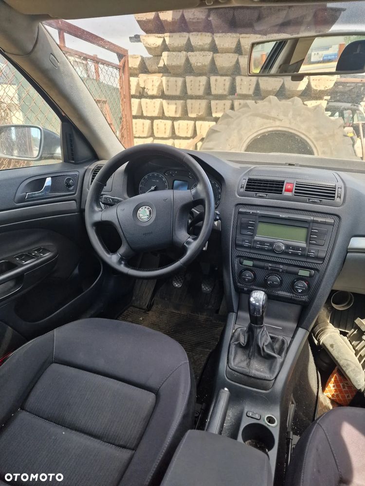Skoda octavia II 1.9 tdi BJB skrzynia 5b ELE na części - 10