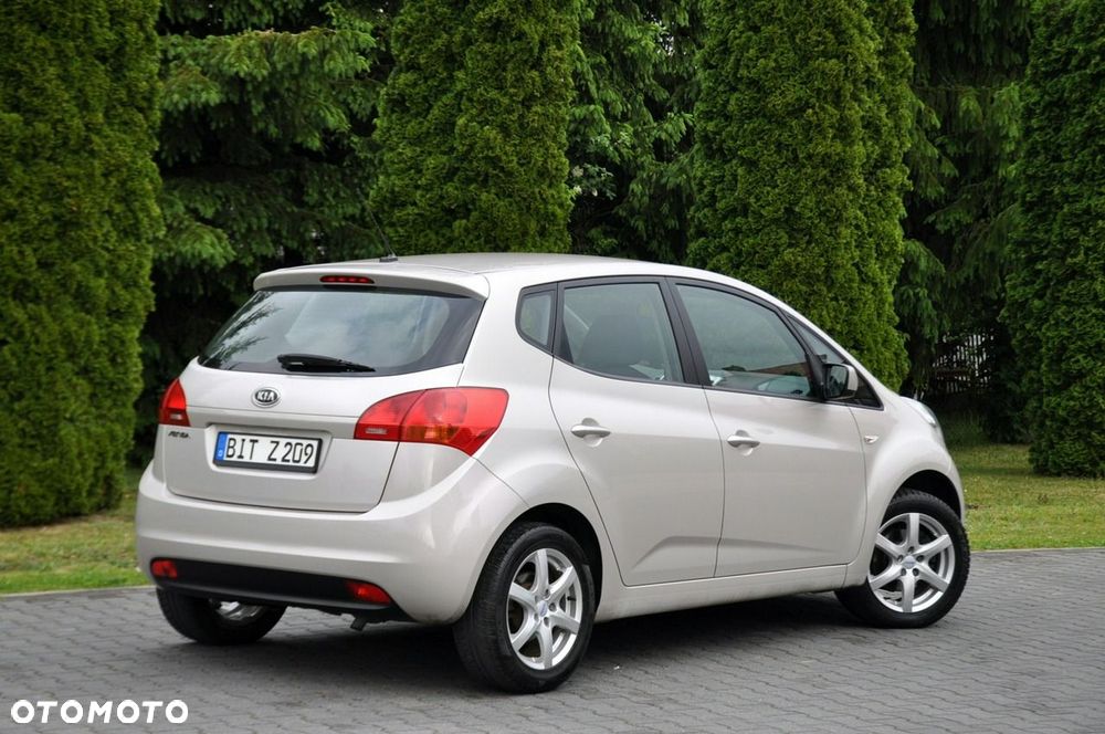 Kia Venga - 6