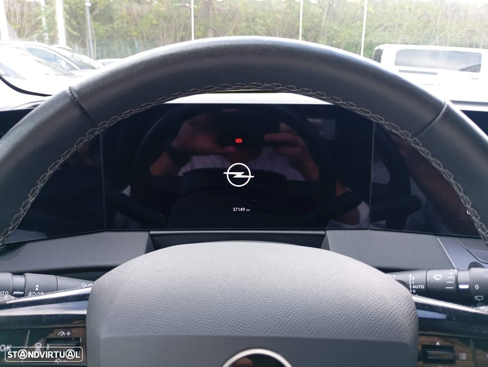 Opel Astra 1.2 T Elegance - 8