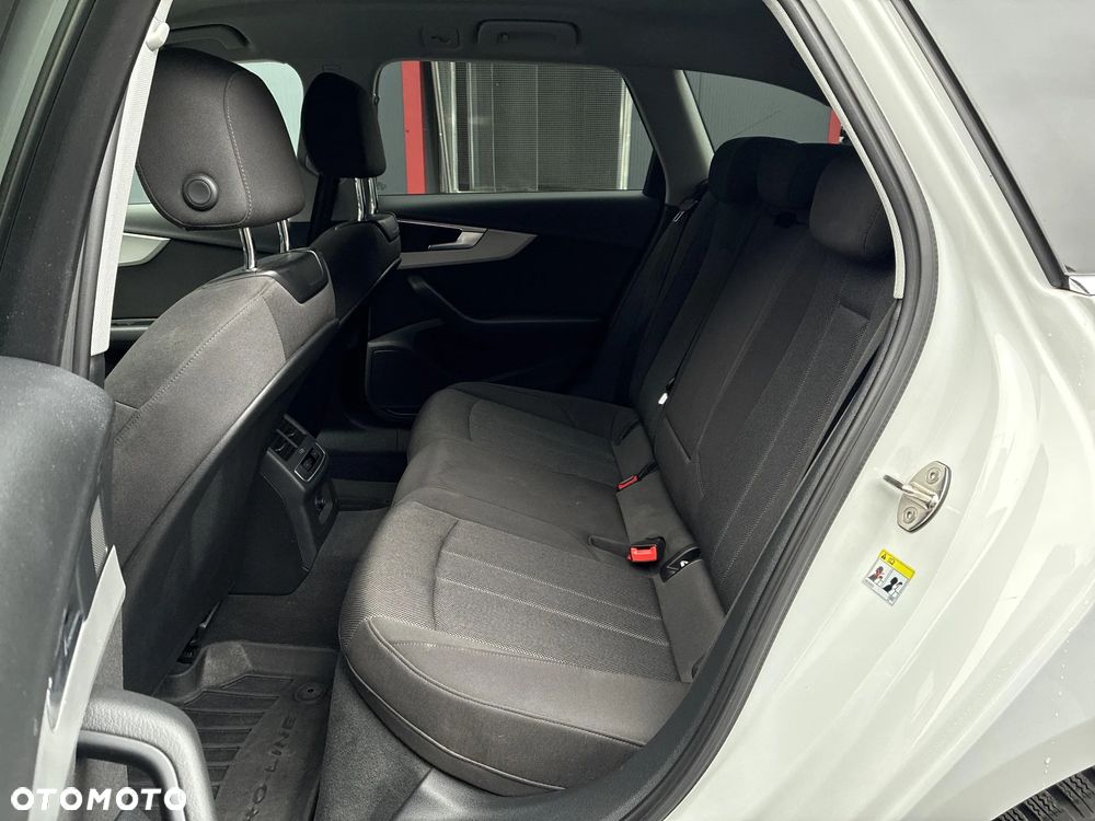 Audi A4 Avant 35 TDI mHEV S tronic - 27