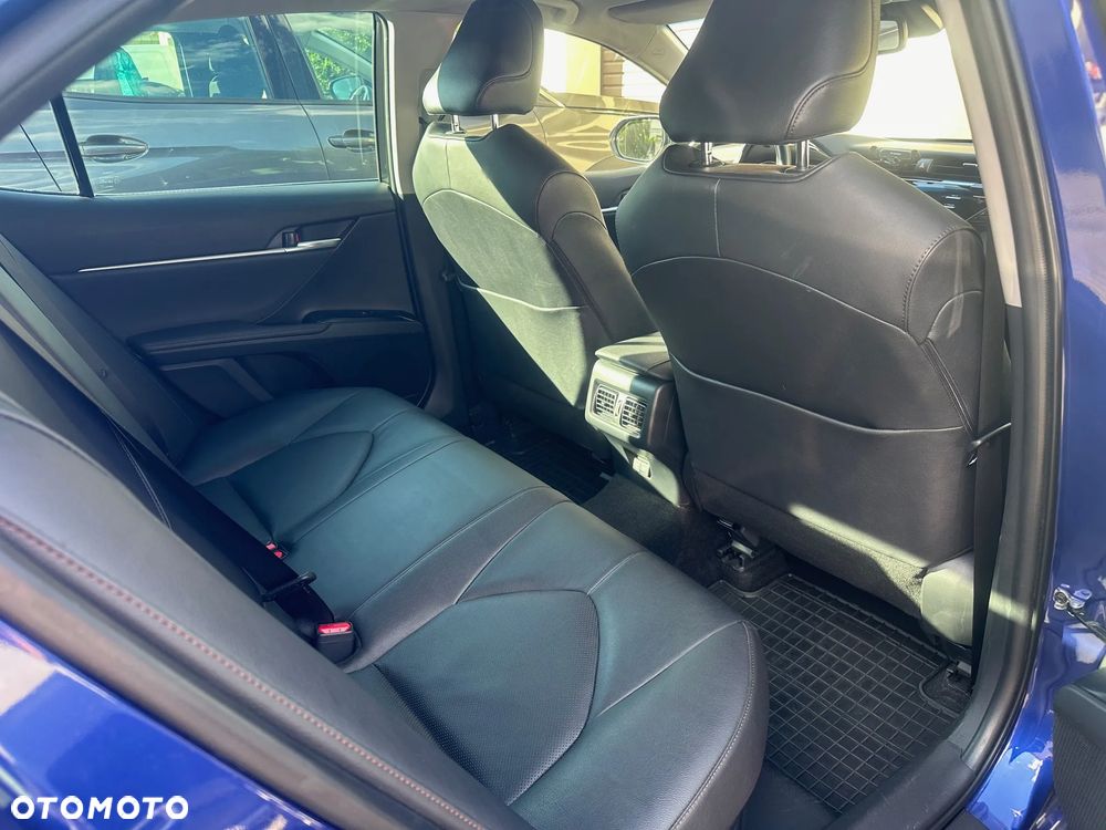 Toyota Camry 2.5 Hybrid Executive CVT - 13
