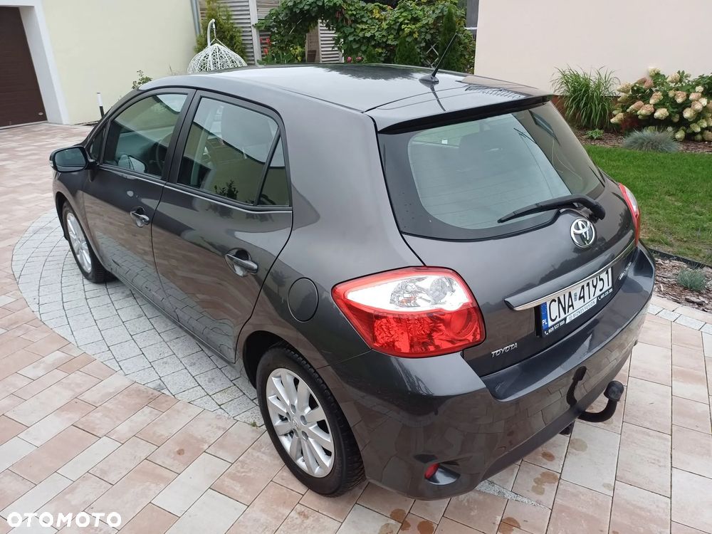 Toyota Auris 1.6 Valvematic Life - 8