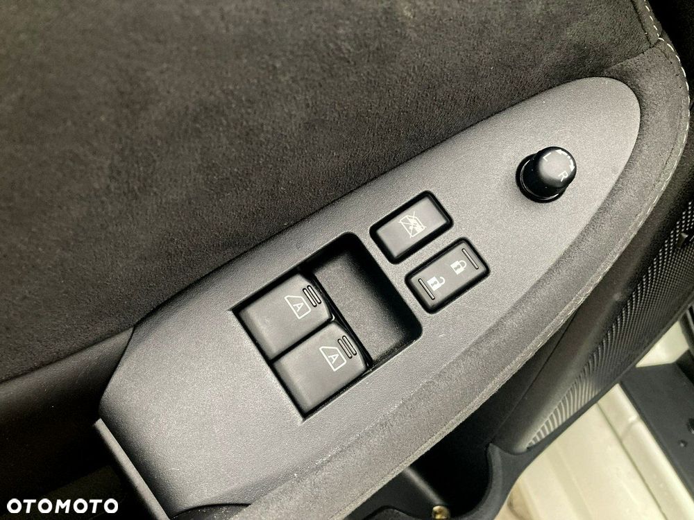 Nissan 370 Z - 30