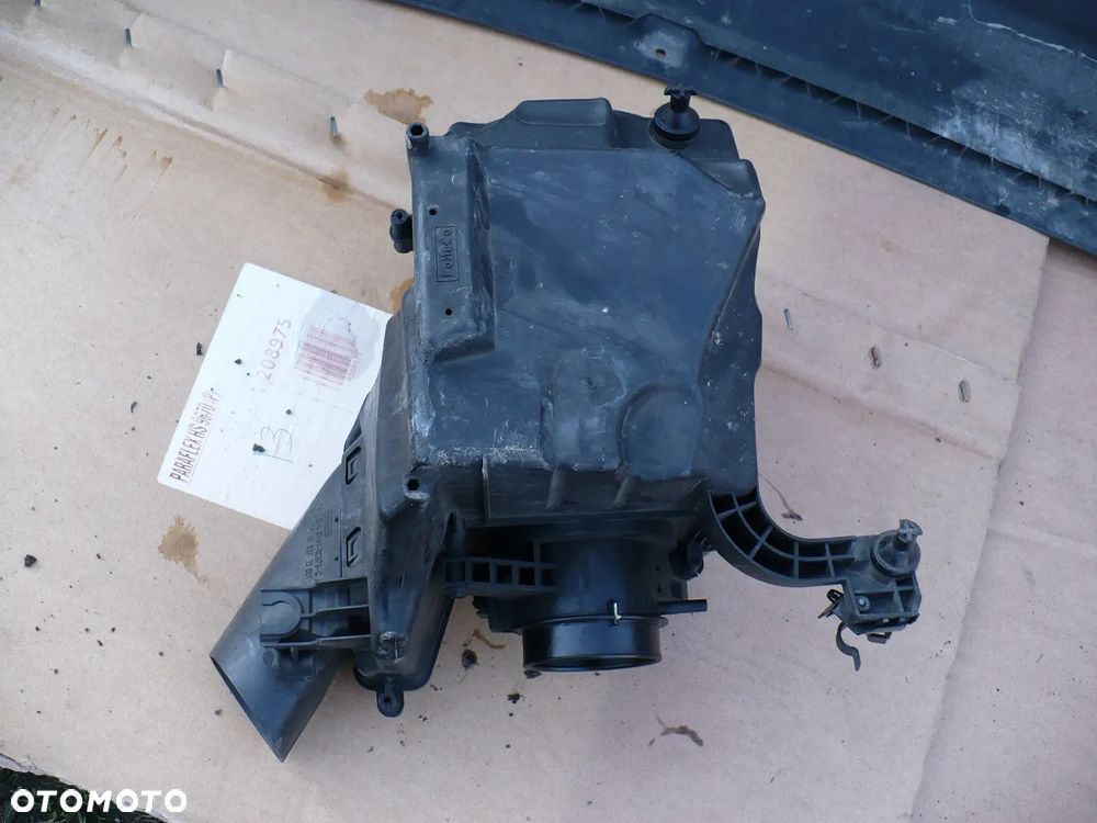 FOCUS MK3 10-18 OBUDOWA FILTRA POW. AV619600BF - 2