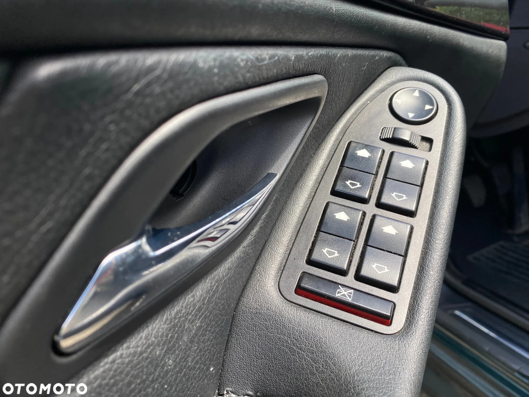 BMW Seria 5 520i - 35