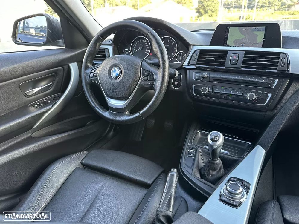 BMW 318 d Sport Line - 47
