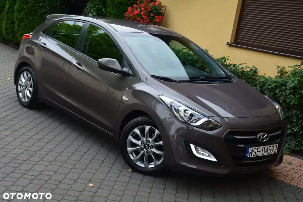Hyundai i30 1.6 GDI Style - 1