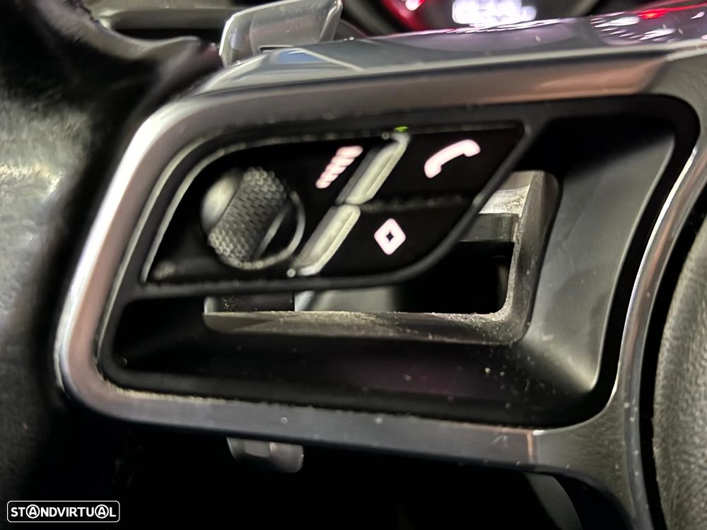 Porsche 718 Cayman - 17