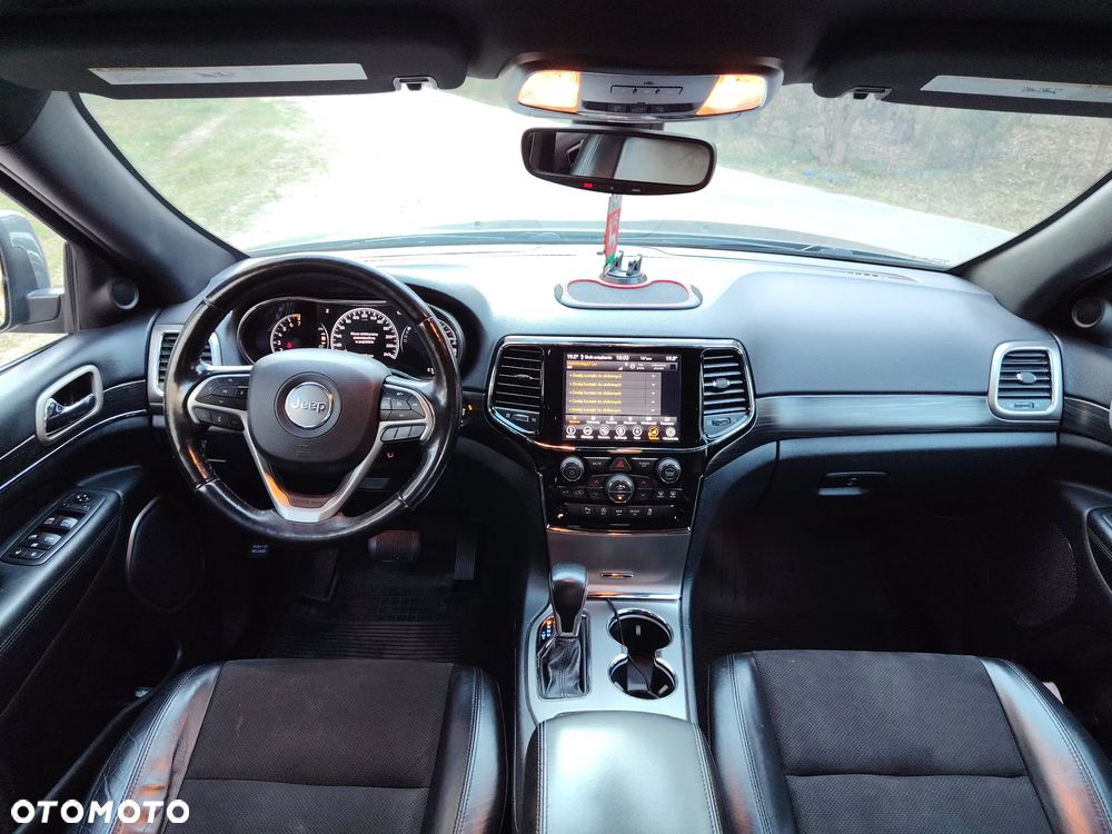 Jeep Grand Cherokee - 18