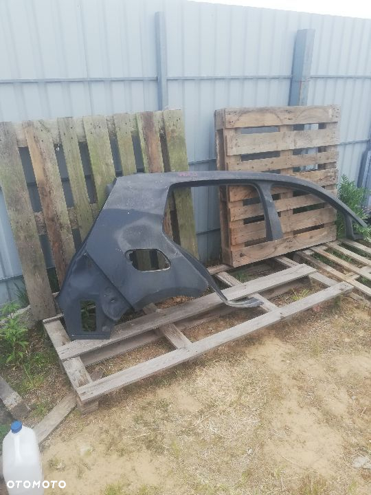 VW GOLF VII HB POSZYCIE BŁOTNIK PRAWY TYŁ