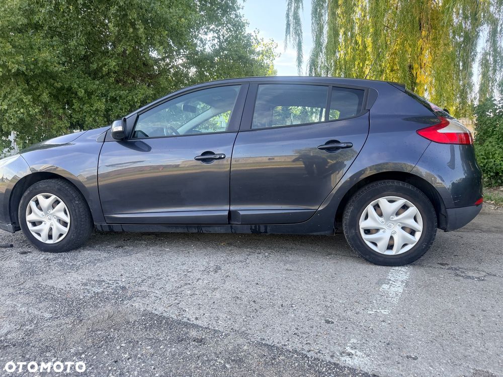 Renault Megane 1.6 16V Zen - 6