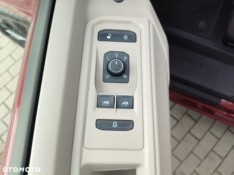 Volkswagen Multivan 2.0 TDI L2 Life DSG - 23